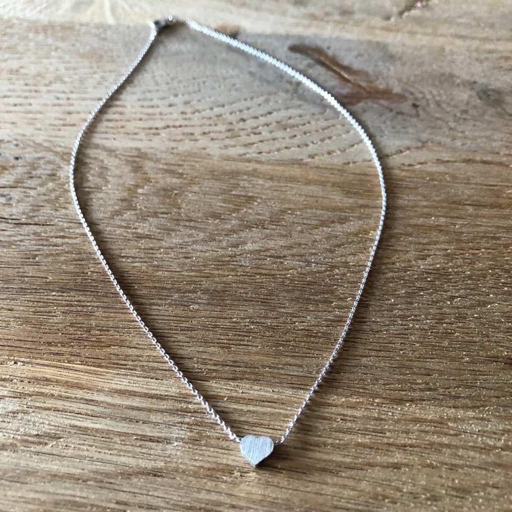 Silver heart pendant necklace
